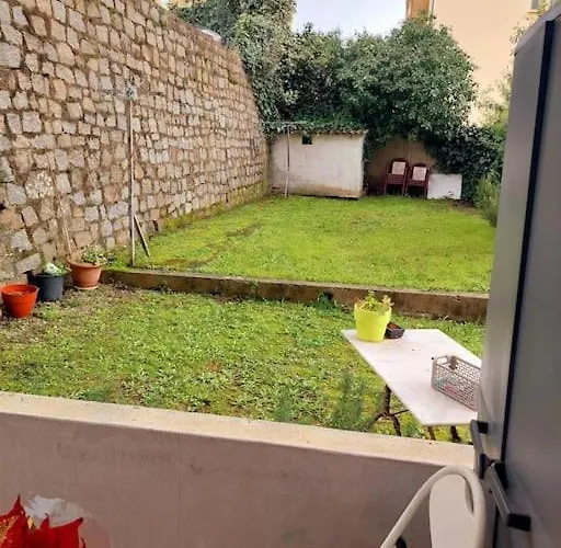 Studio Quartier Calme Apartment